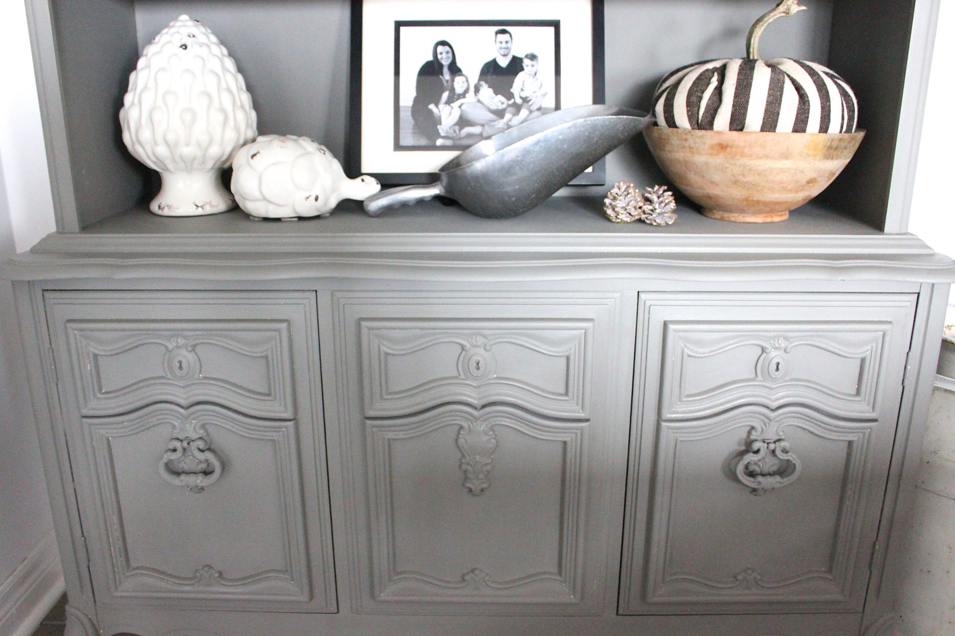 How to Update An Old Hutch {Before & After}