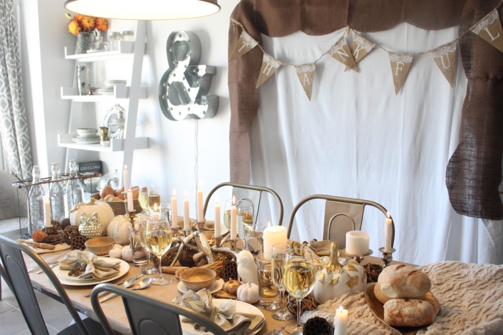 How to Create the Perfect Neutral Thanksgiving Tablescape