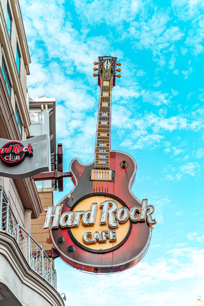 hard-rock-cafe-clifton-hill